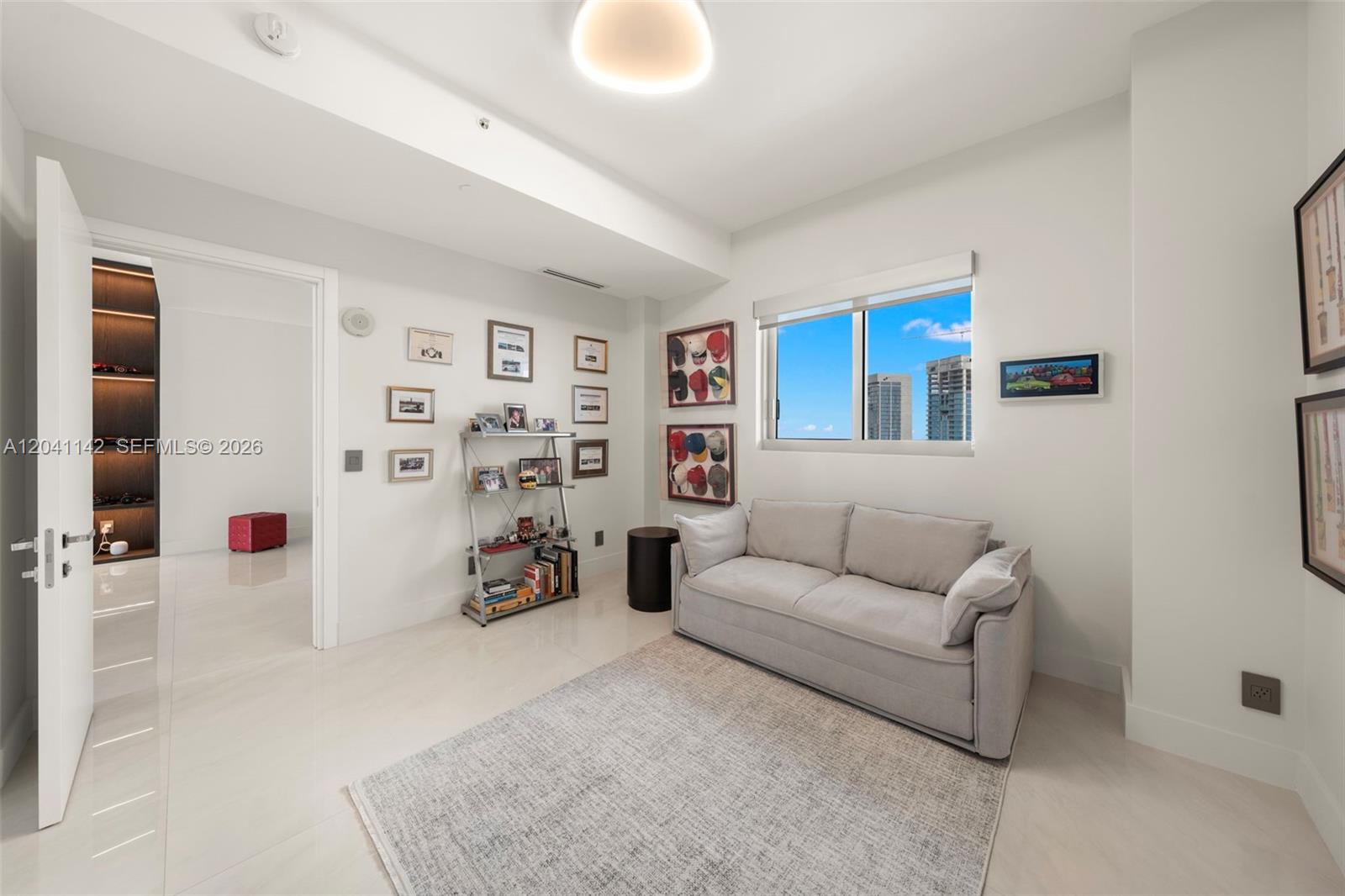 888 Biscayne Blvd # 5404