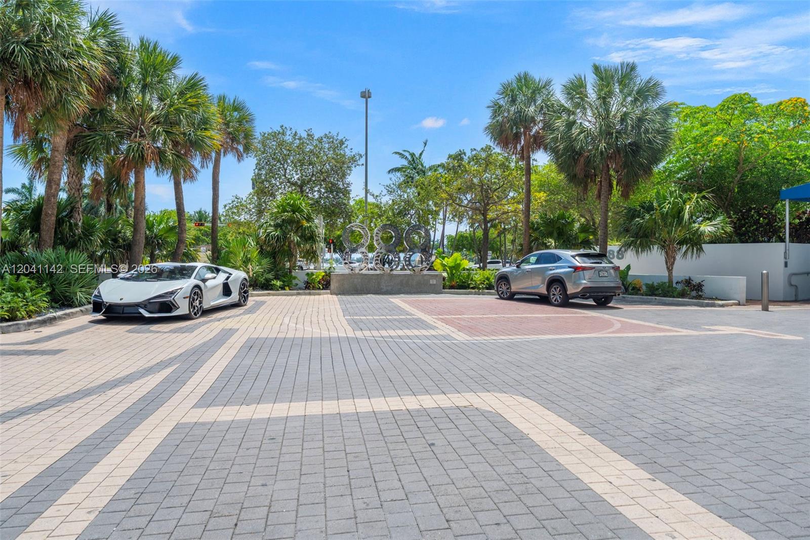 888 Biscayne Blvd # 5404