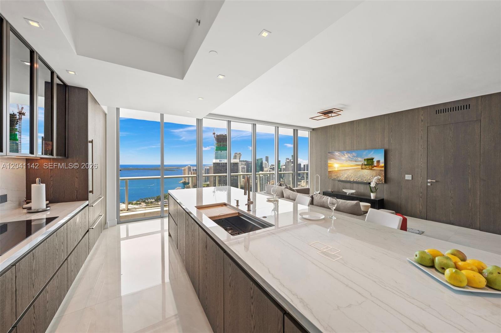 888 Biscayne Blvd # 5404
