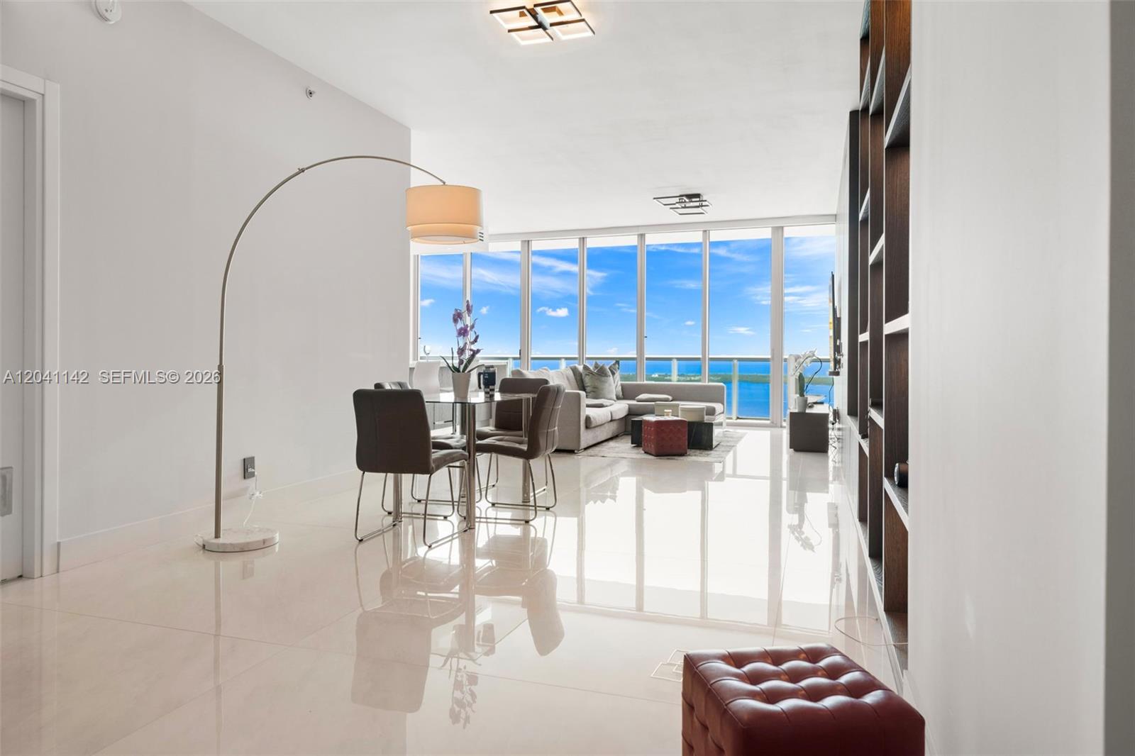 888 Biscayne Blvd # 5404