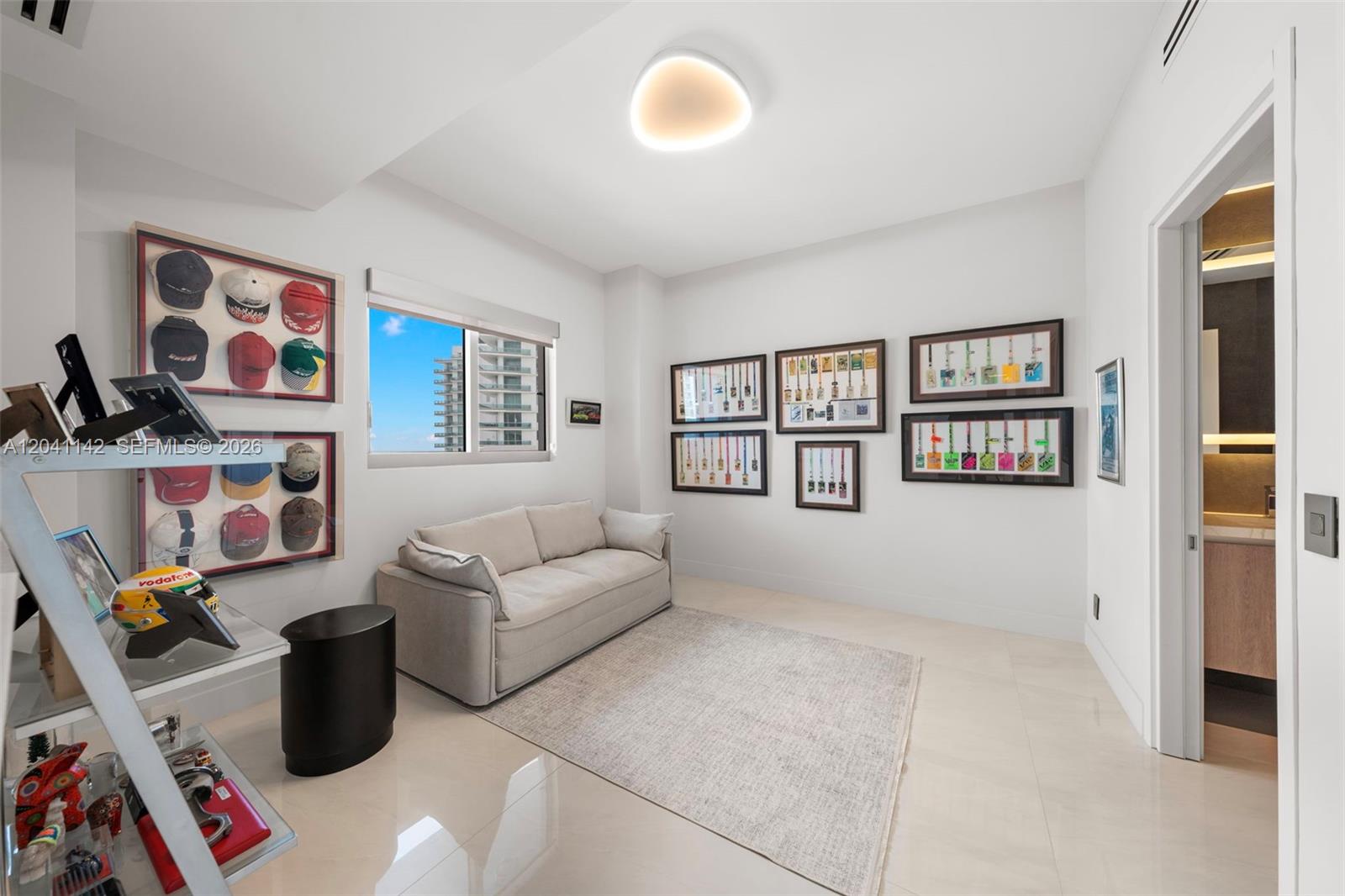 888 Biscayne Blvd # 5404