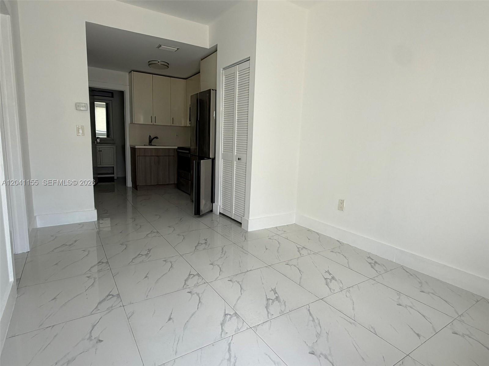 111 SW 11 Ave # 5