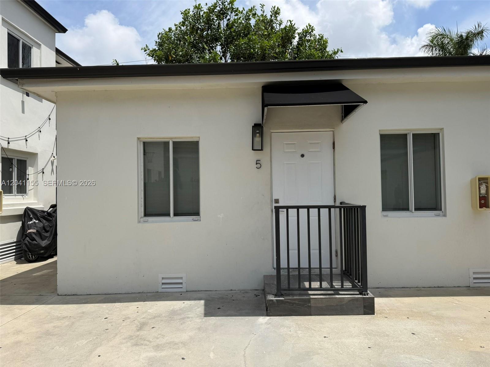 111 SW 11 Ave # 5