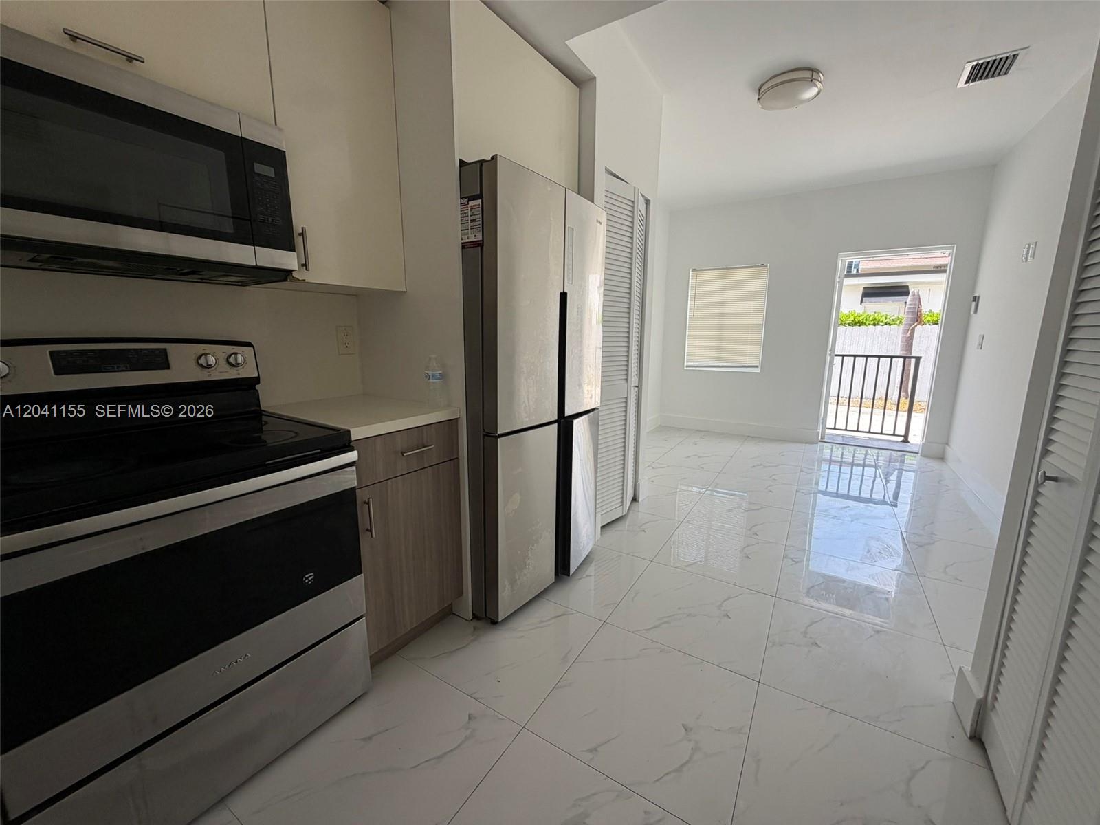 111 SW 11 Ave # 5