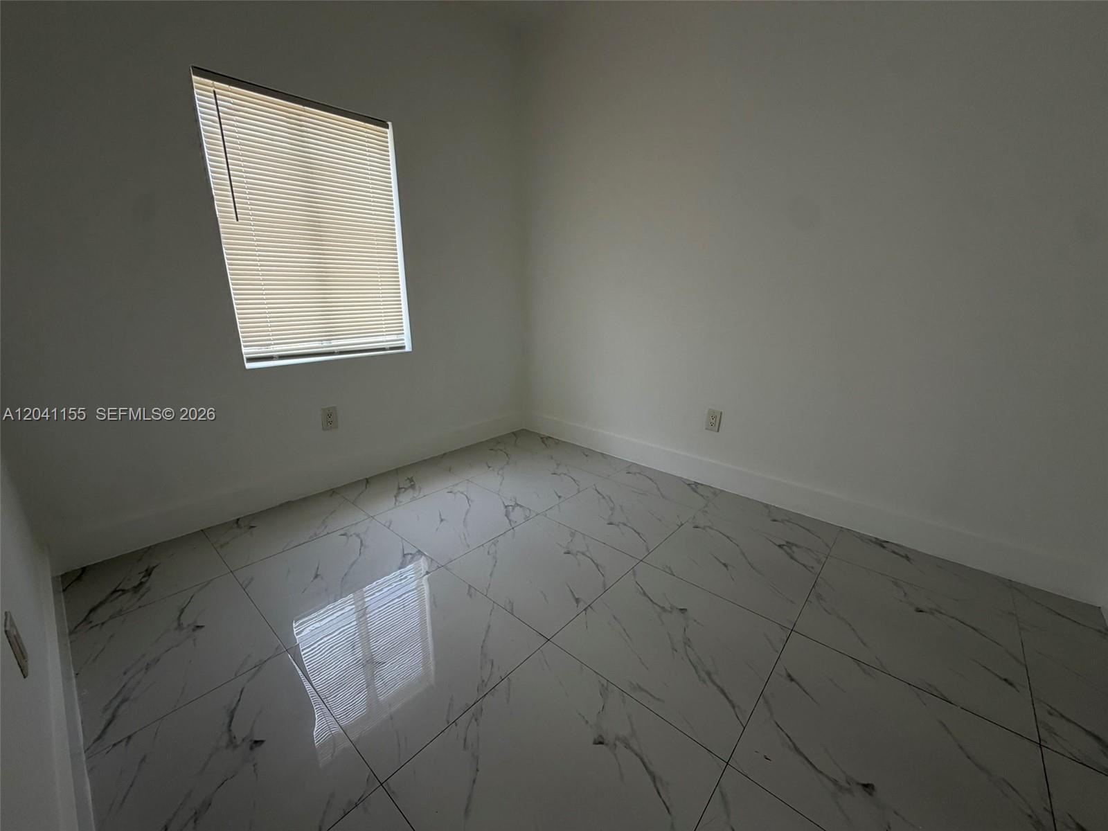 111 SW 11 Ave # 5