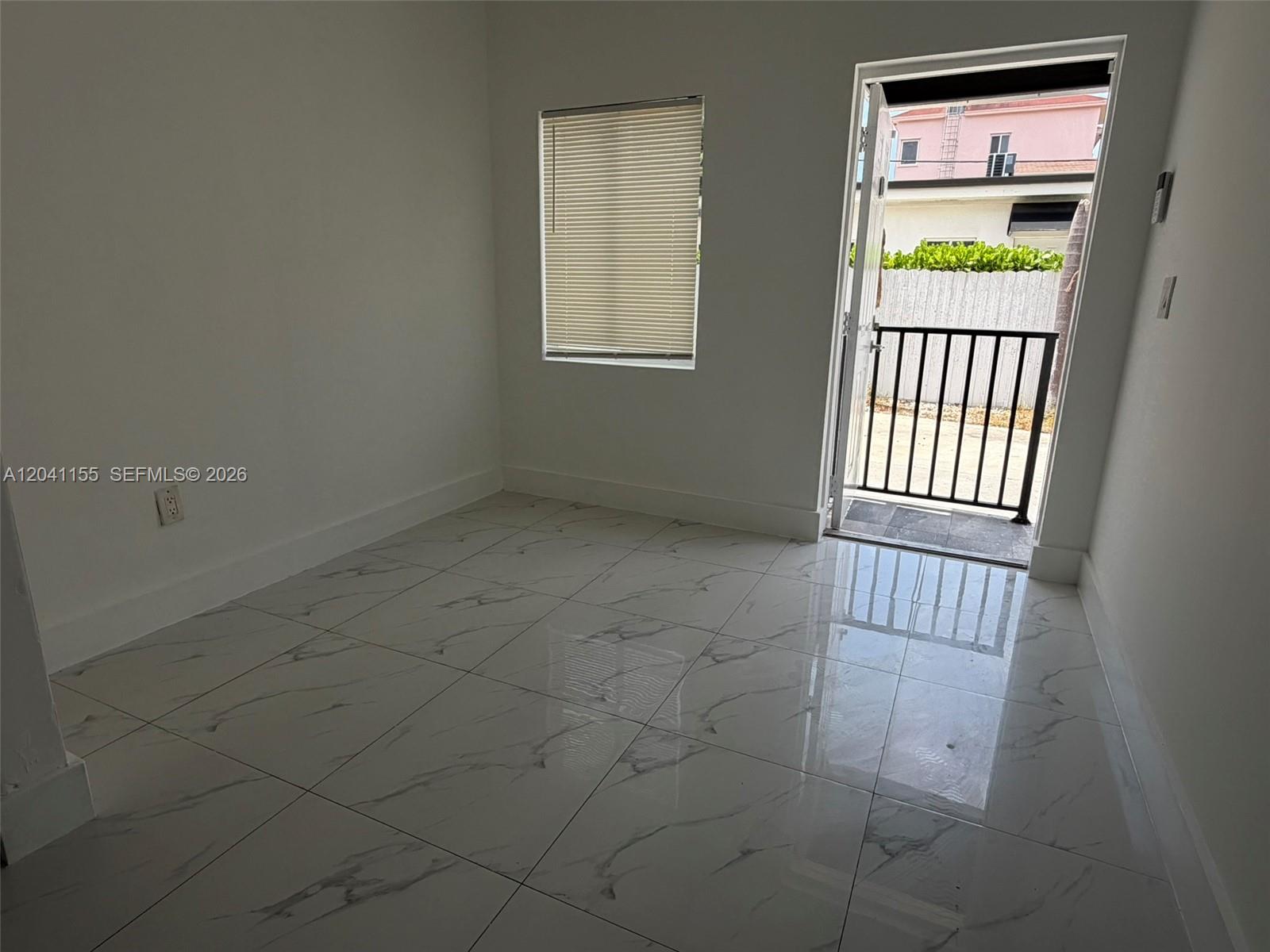 111 SW 11 Ave # 5