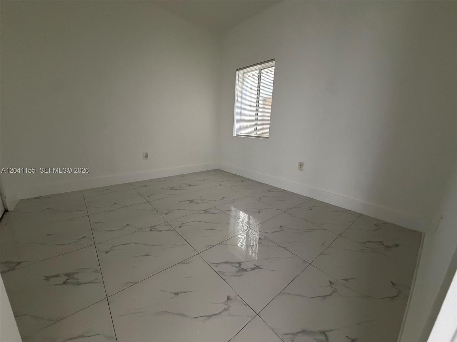 111 SW 11 Ave # 5