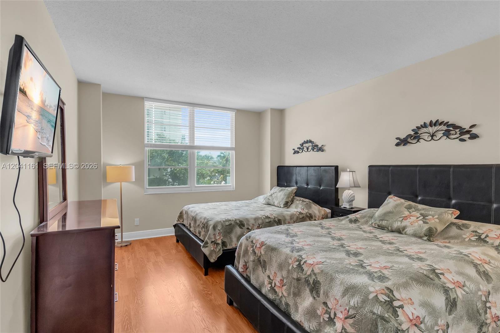 3725 S Ocean Dr # 422