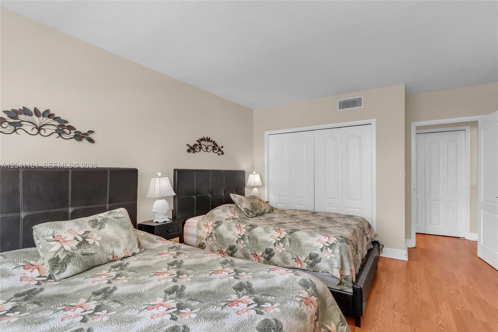 3725 S Ocean Dr # 422