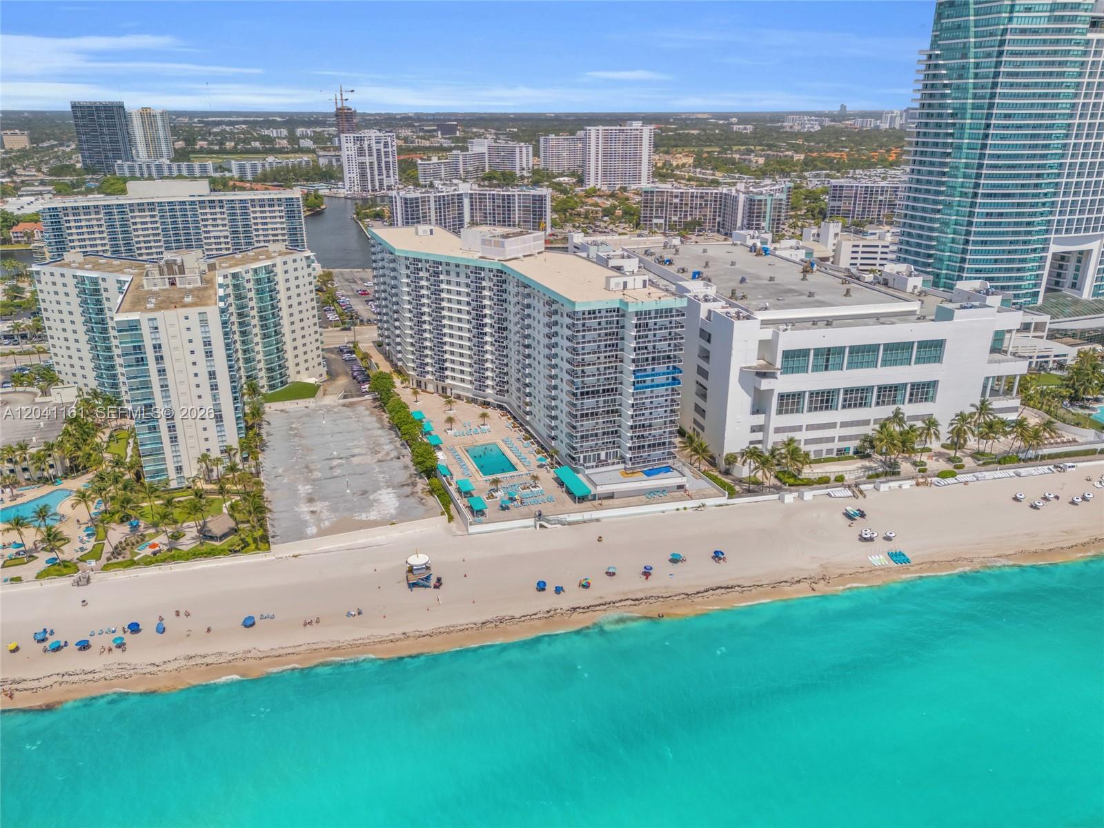 3725 S Ocean Dr # 422