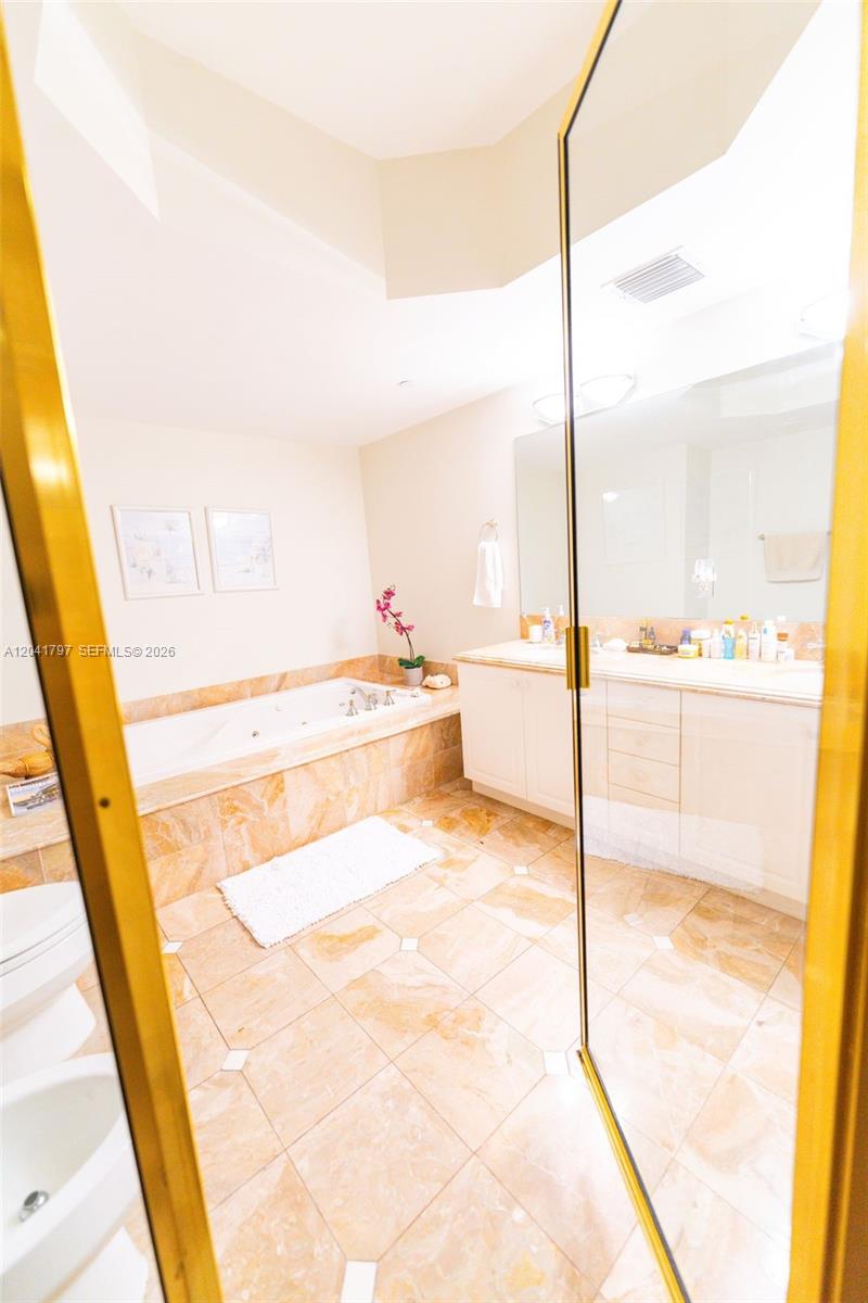 9595 Collins Ave # C Unit: N9-C
