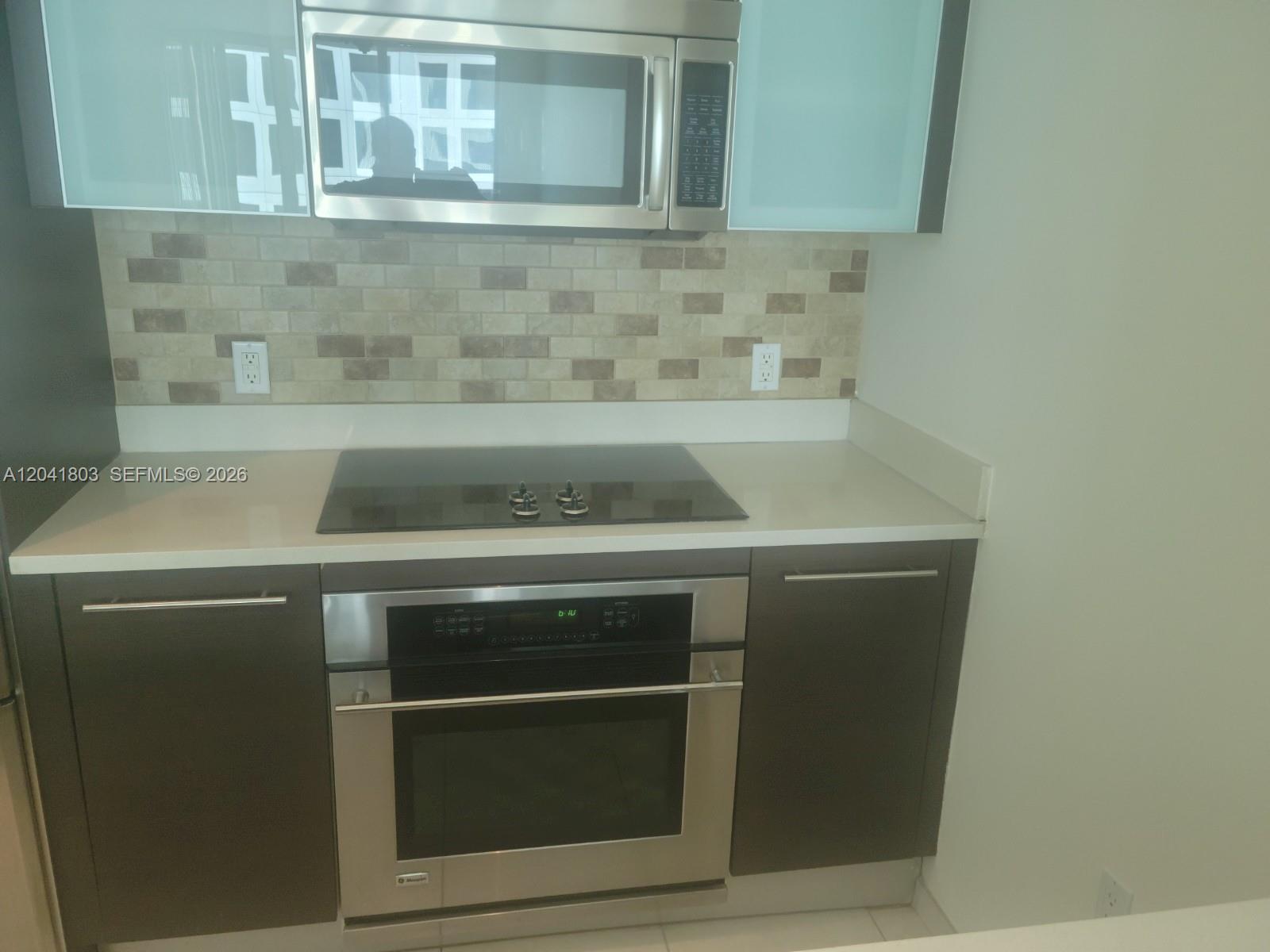500 Brickell Ave # 2604