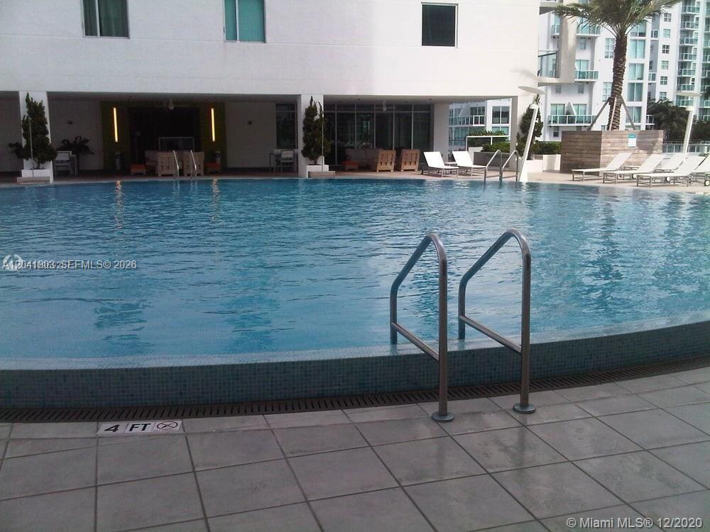 500 Brickell Ave # 2604