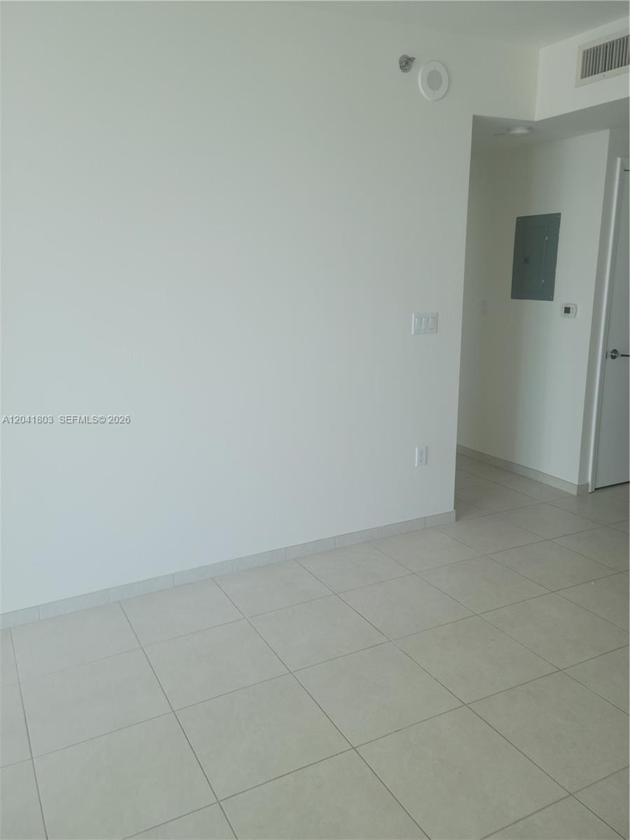 500 Brickell Ave # 2604