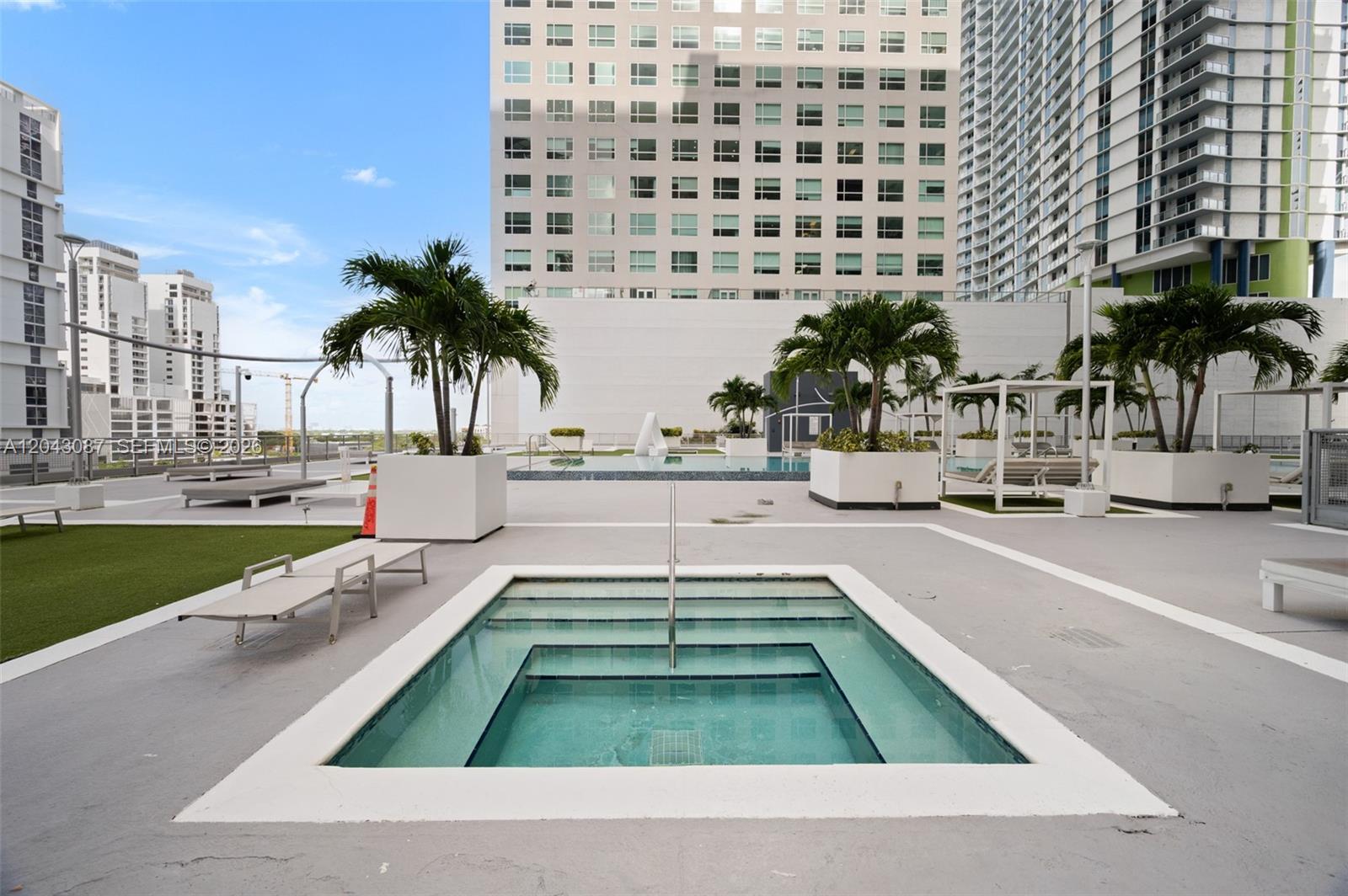690 SW 1 Ct # 2703