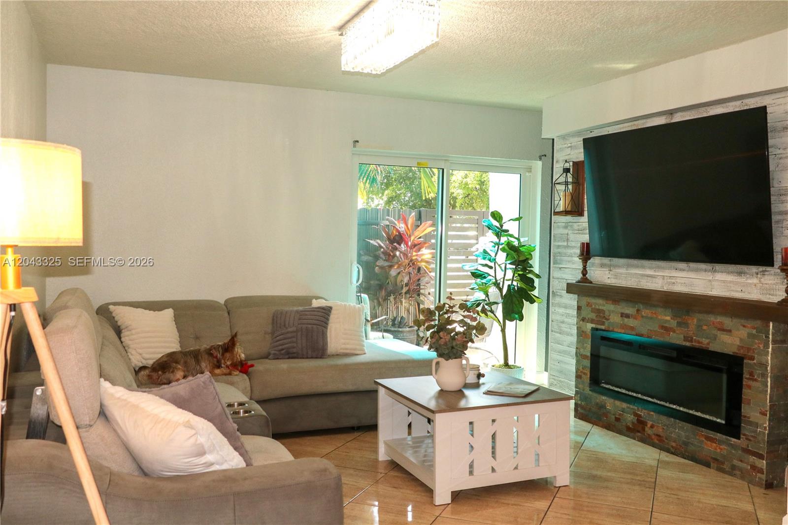 400 NW 107th Ave # 10C