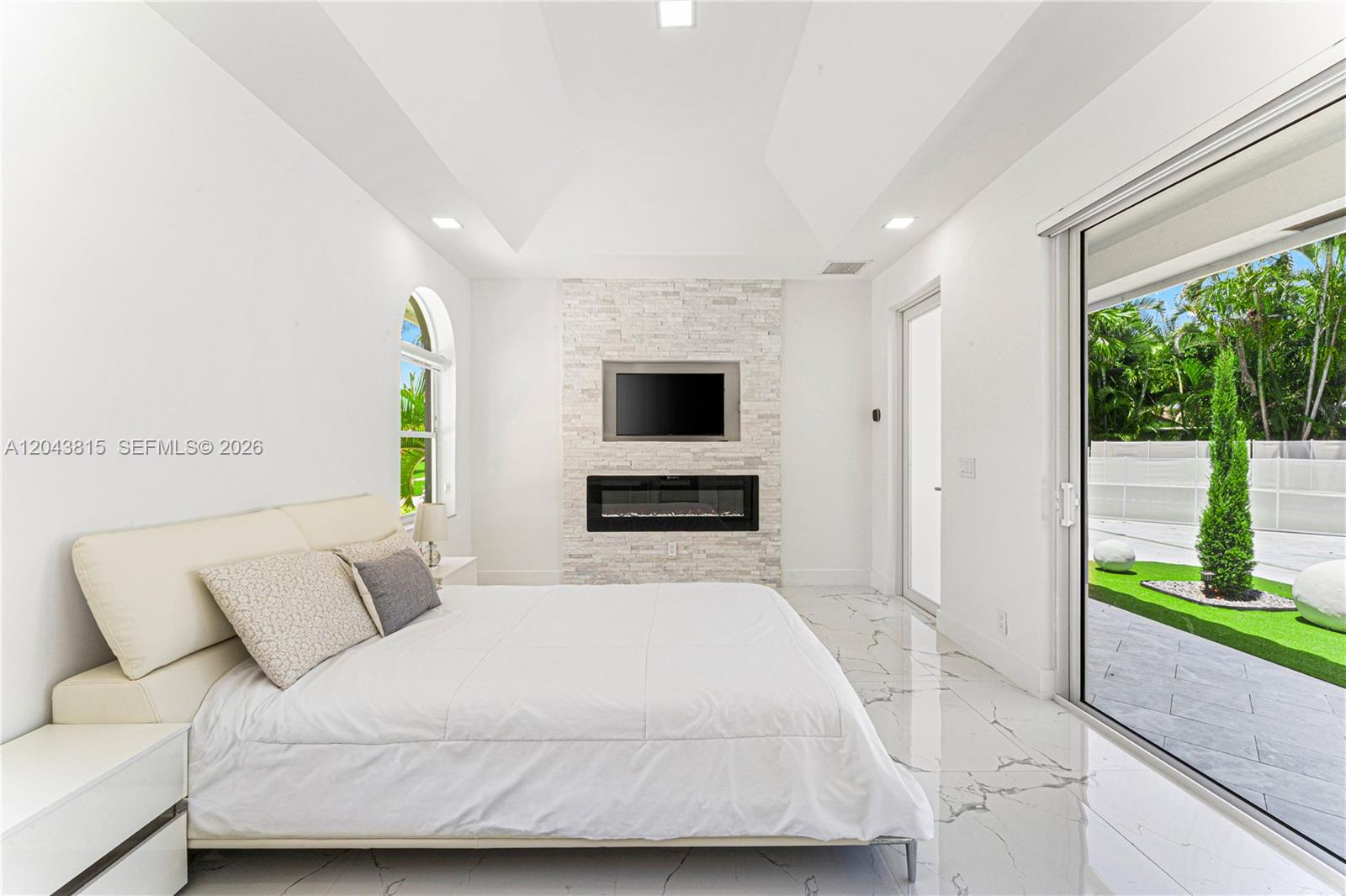 2673 NW 64th Blvd
