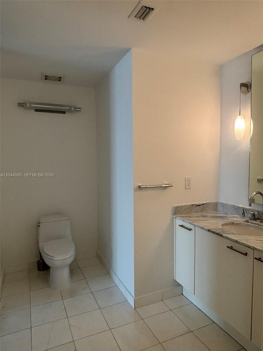 2001 Meridian Ave # 309