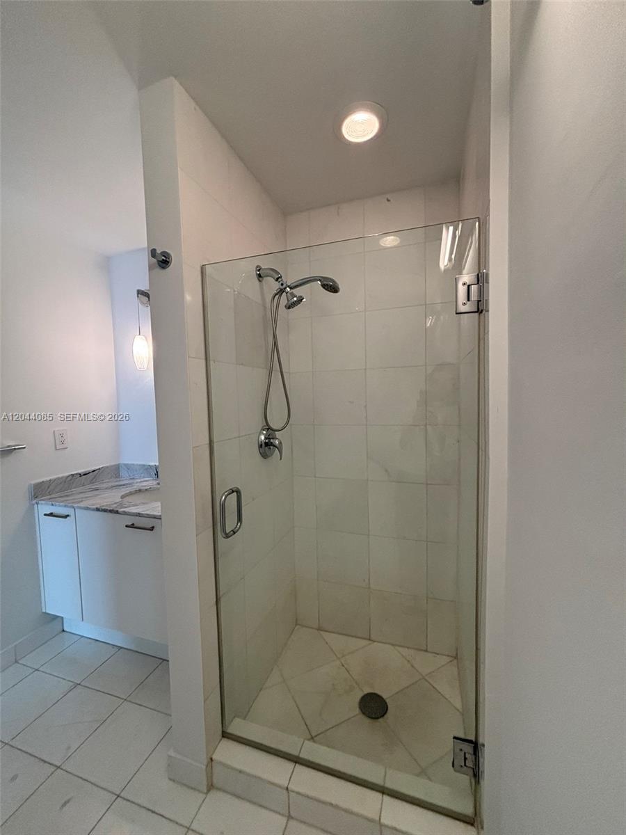 2001 Meridian Ave # 309