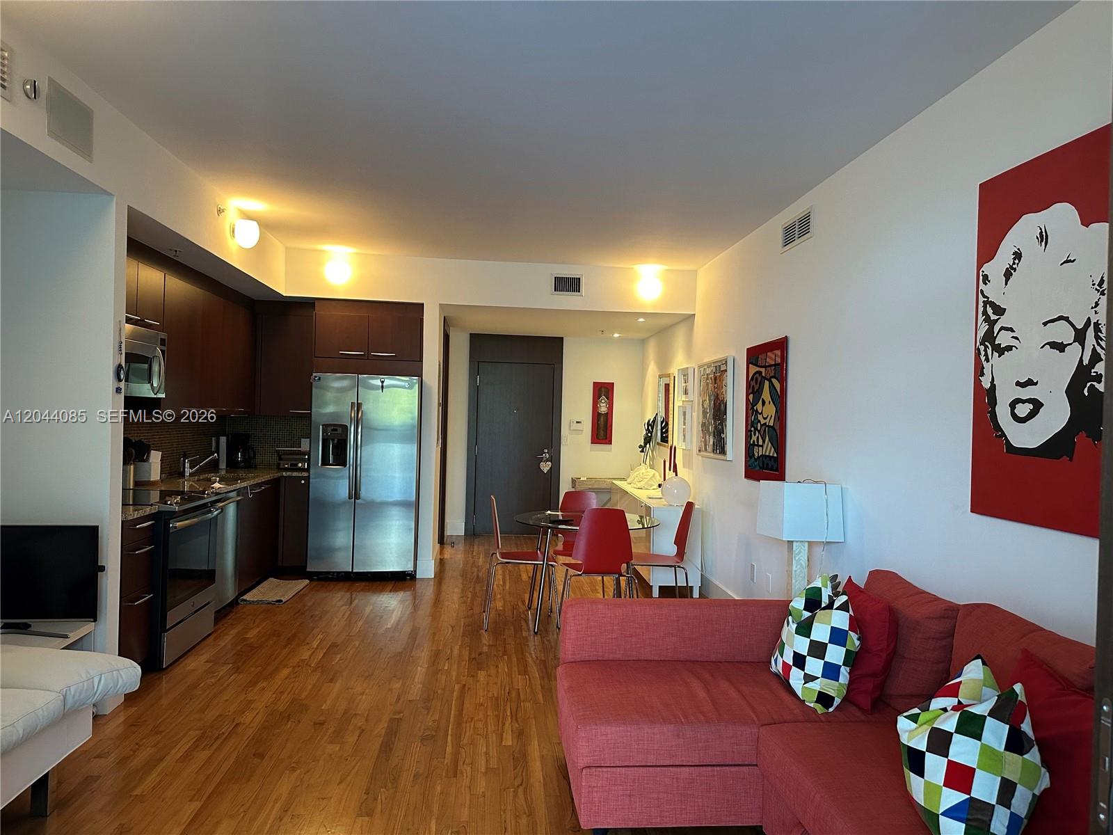 2001 Meridian Ave # 309