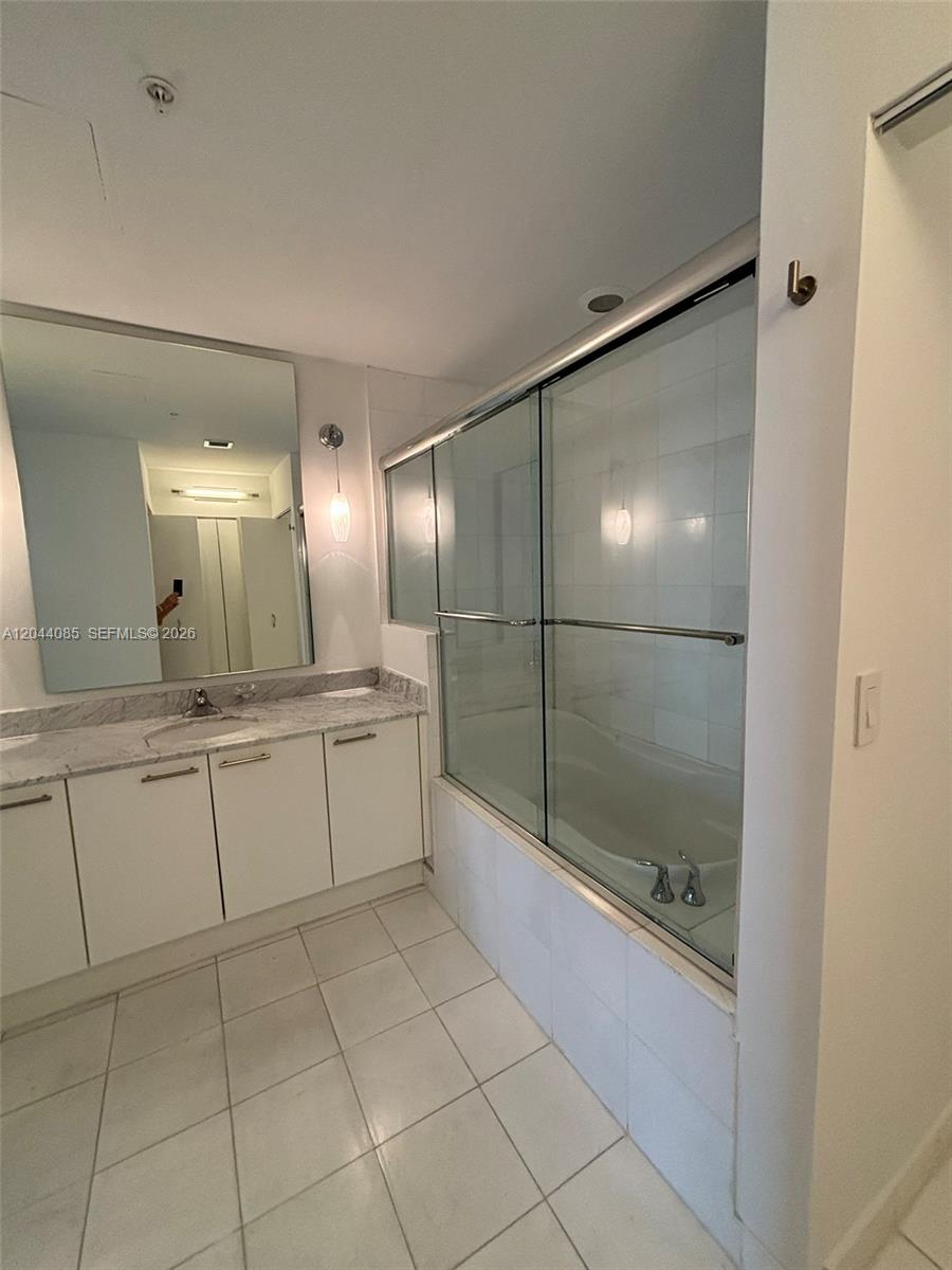 2001 Meridian Ave # 309