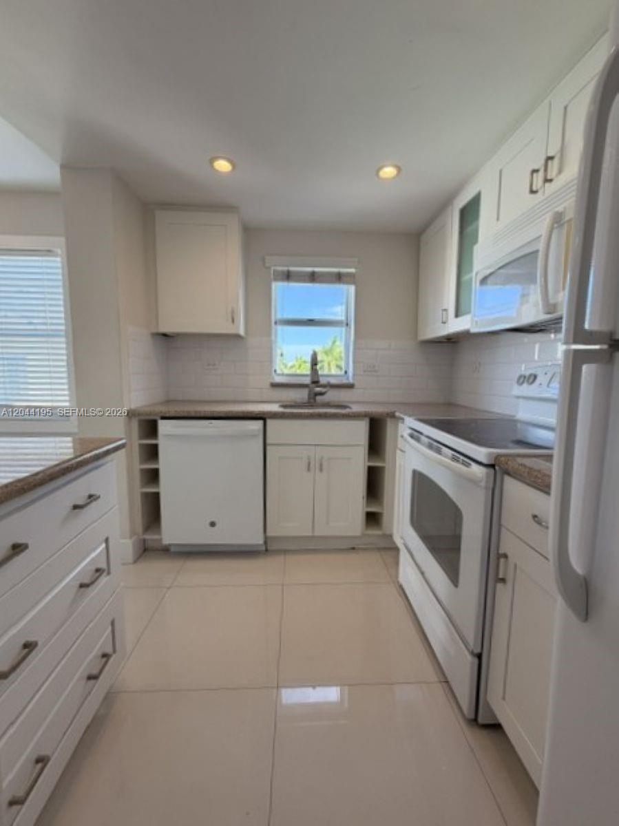 4141 Nautilus Dr # 4J