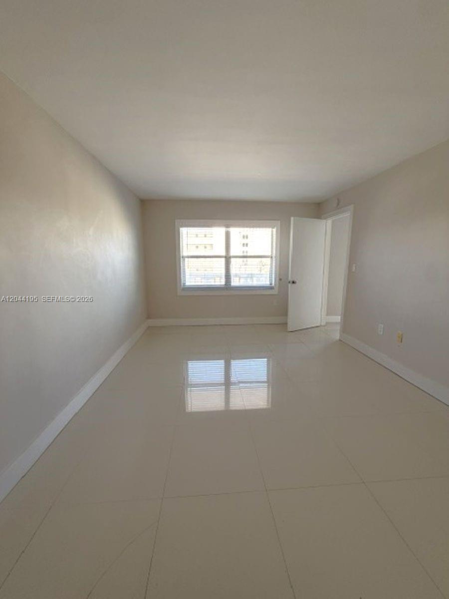 4141 Nautilus Dr # 4J