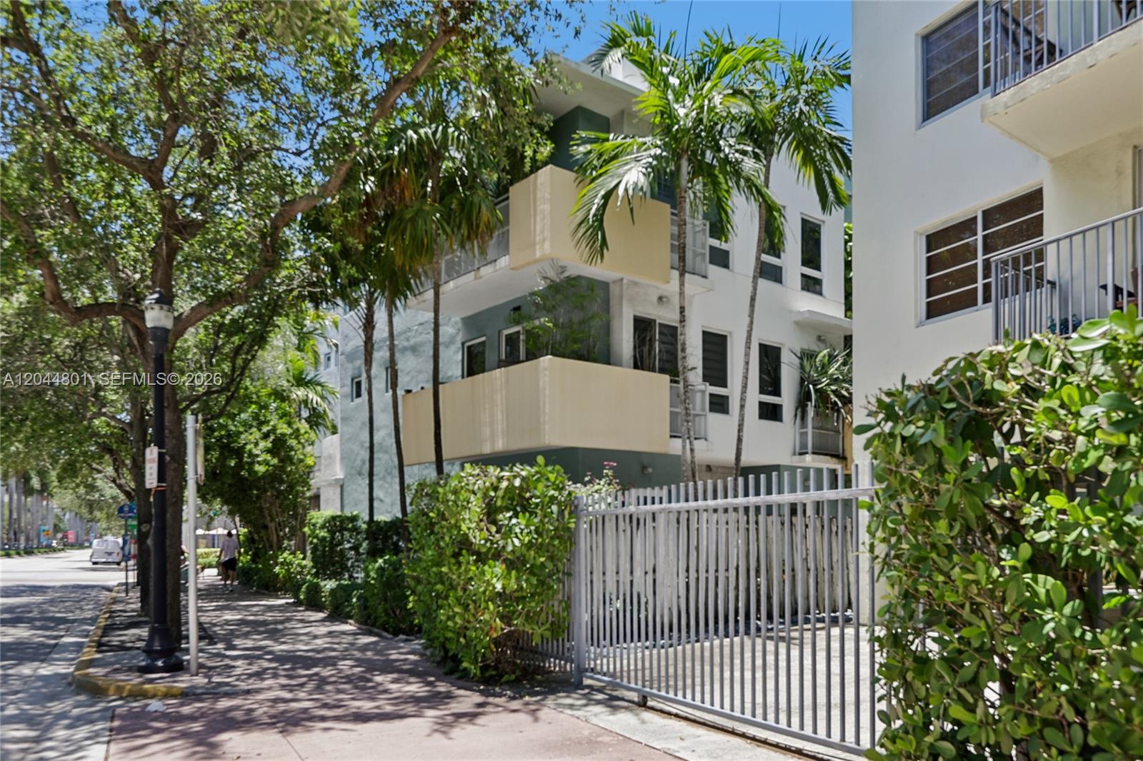 204 Washington Ave # 13