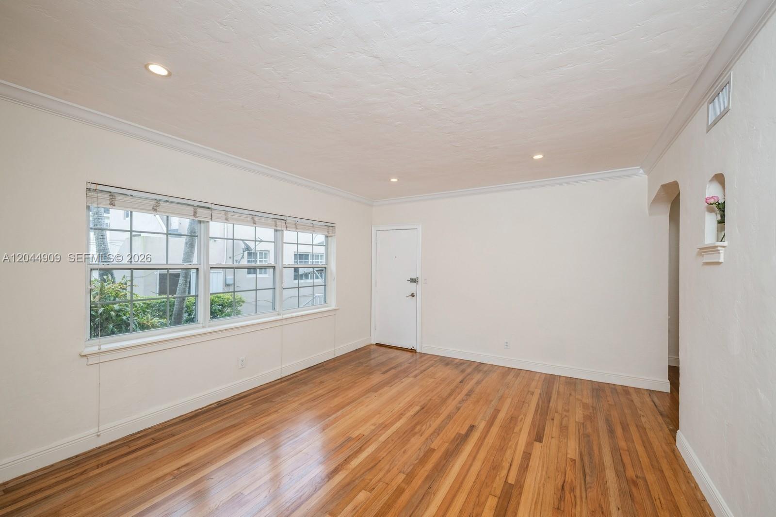 237 Madeira Ave # 2