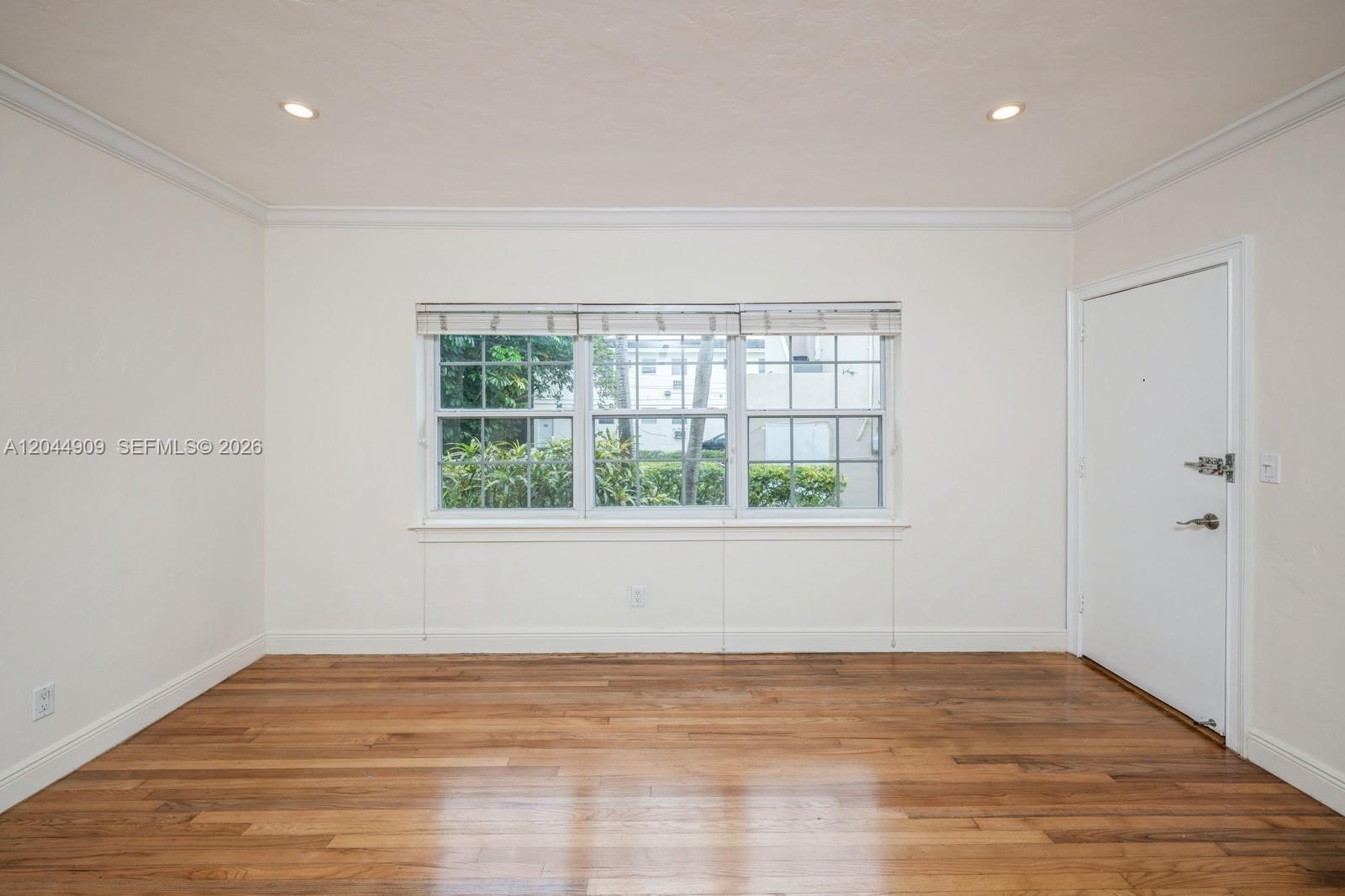 237 Madeira Ave # 2