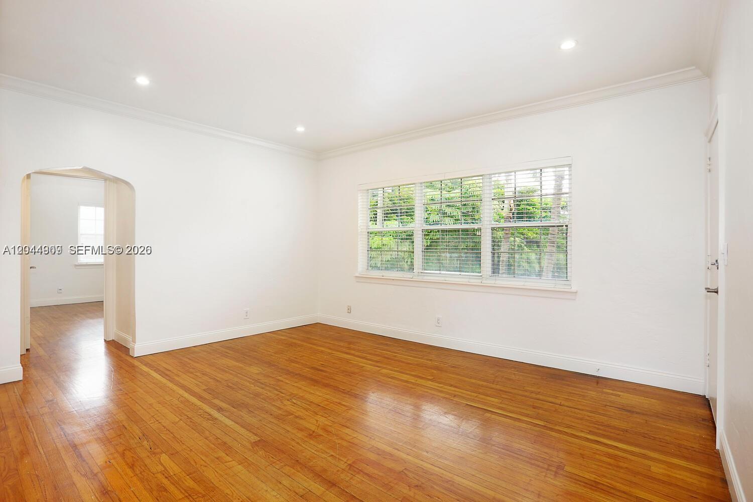 237 Madeira Ave # 2