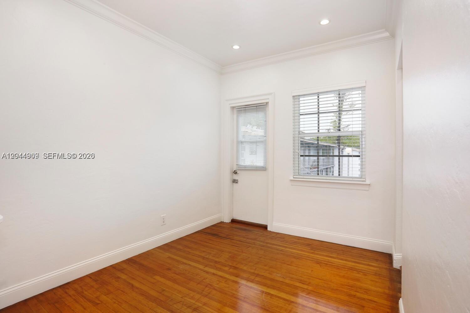 237 Madeira Ave # 2