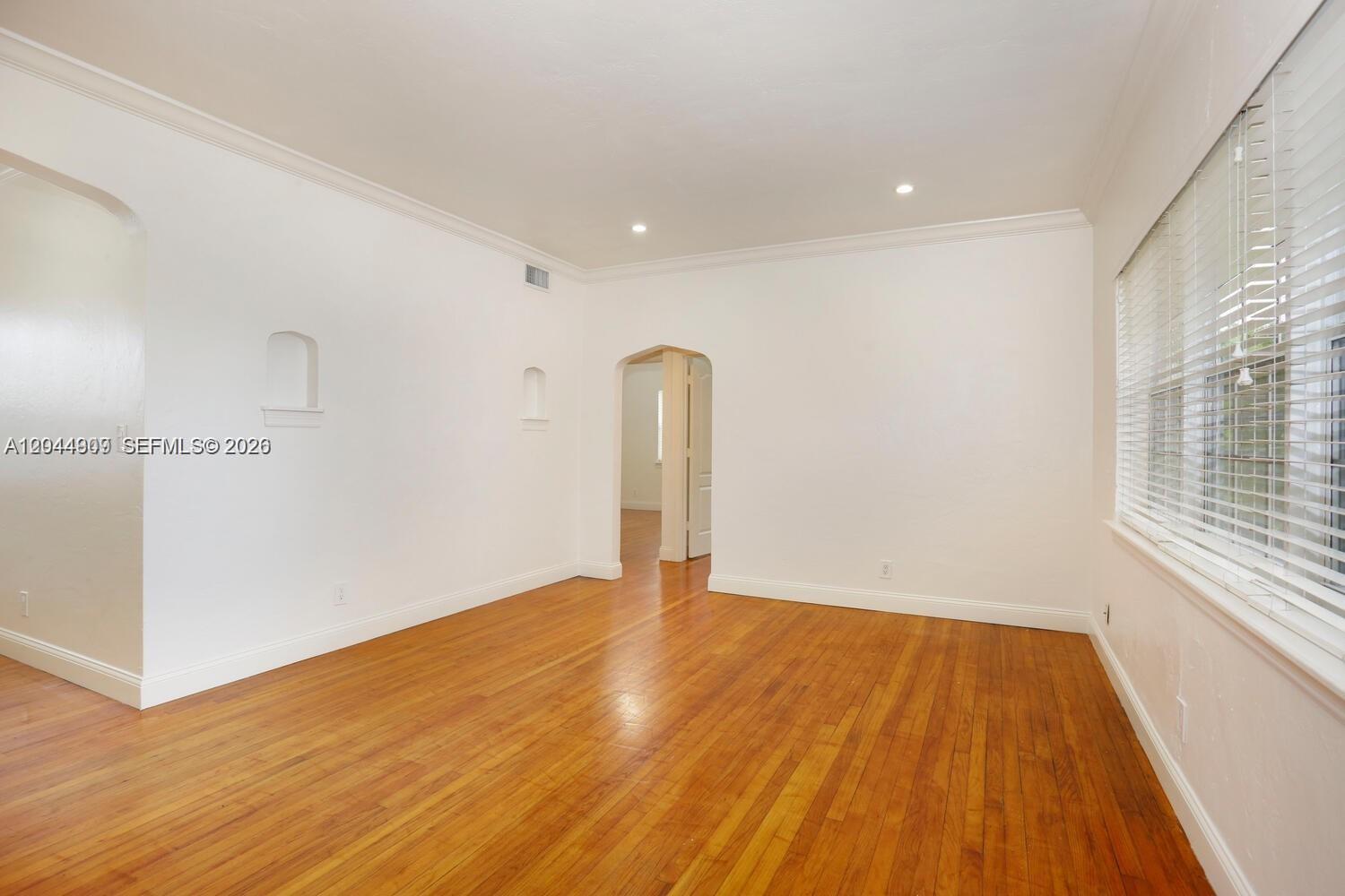 237 Madeira Ave # 2