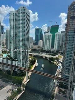 185 SW 7th St # 3009