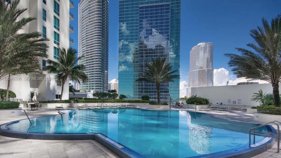 300 S Biscayne Blvd # 1503 Unit: T-1503