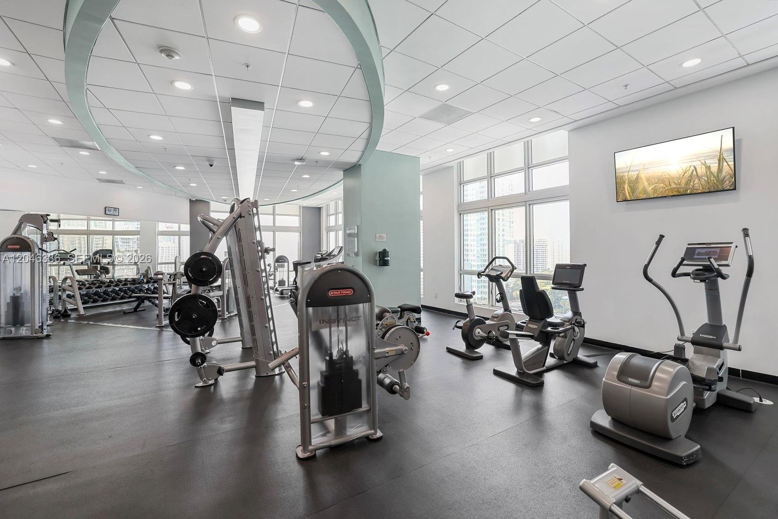 300 S Biscayne Blvd # 1503 Unit: T-1503