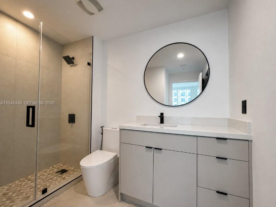 300 S Biscayne Blvd # 1503 Unit: T-1503