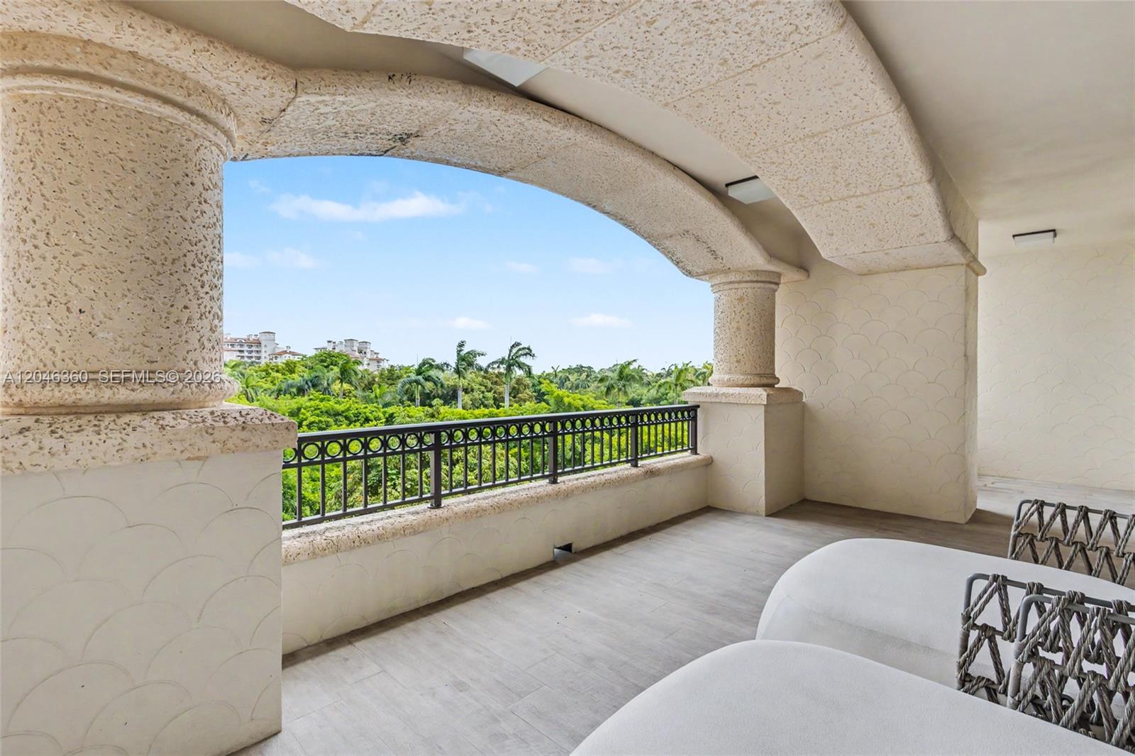 7042 Fisher Island Dr # 7042