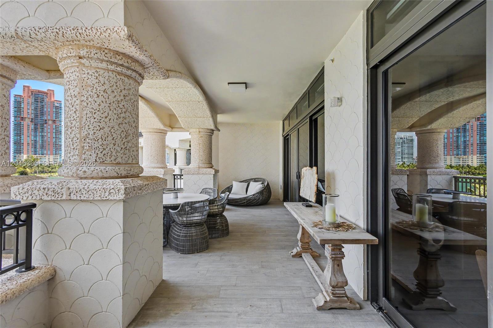 7042 Fisher Island Dr # 7042