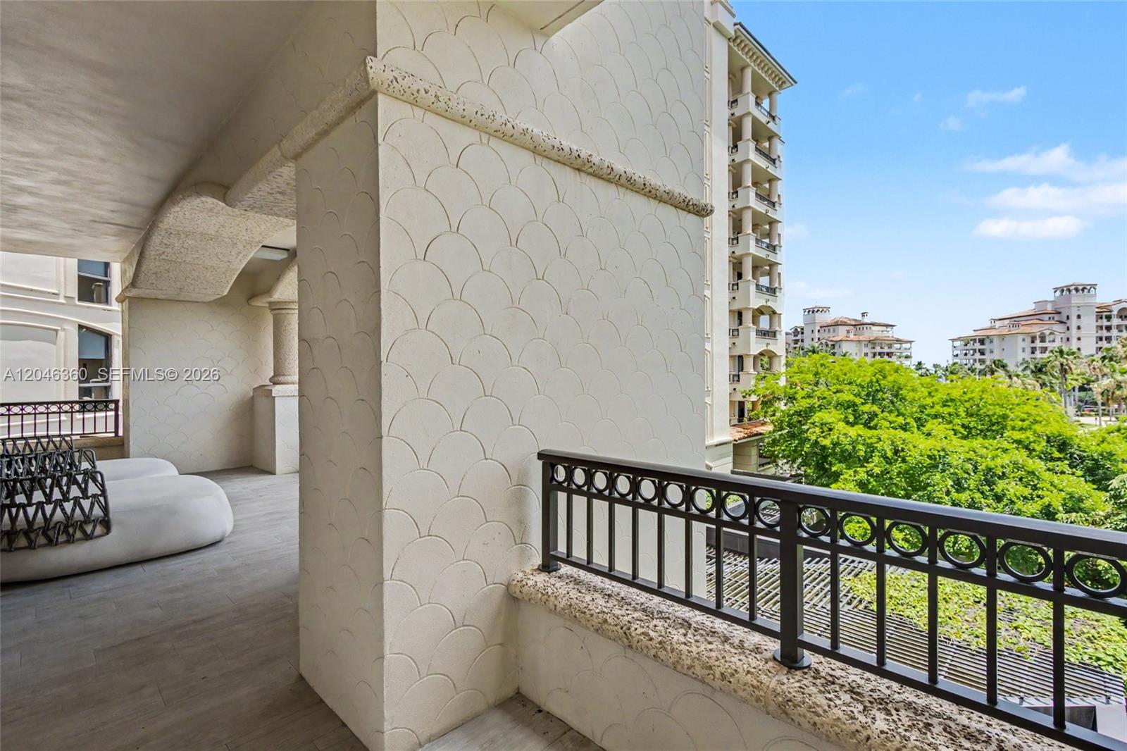 7042 Fisher Island Dr # 7042