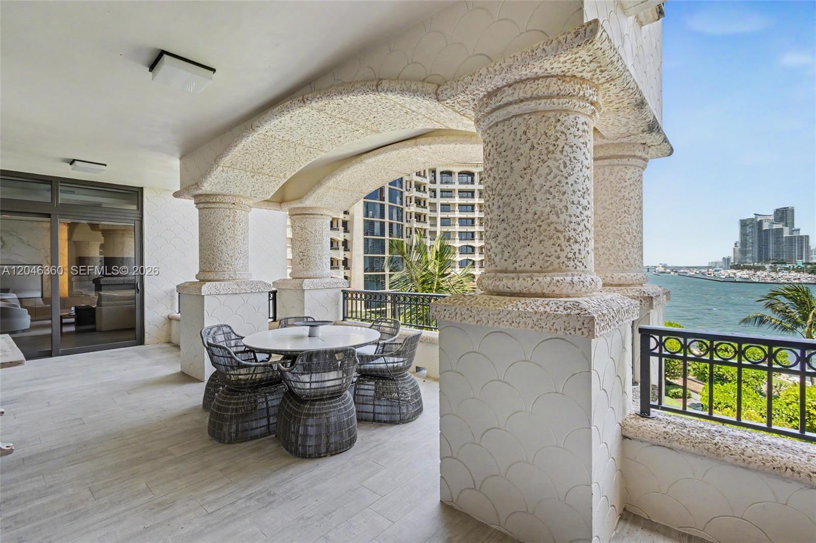7042 Fisher Island Dr # 7042