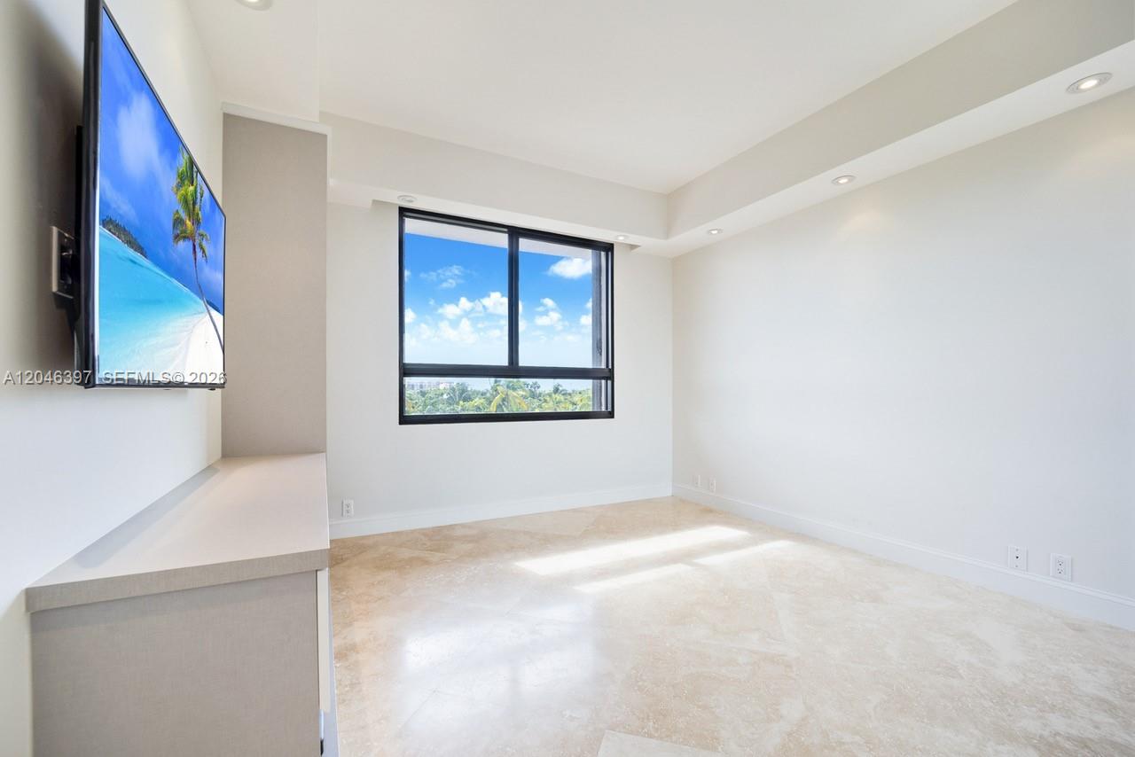 151 Crandon Blvd # 439