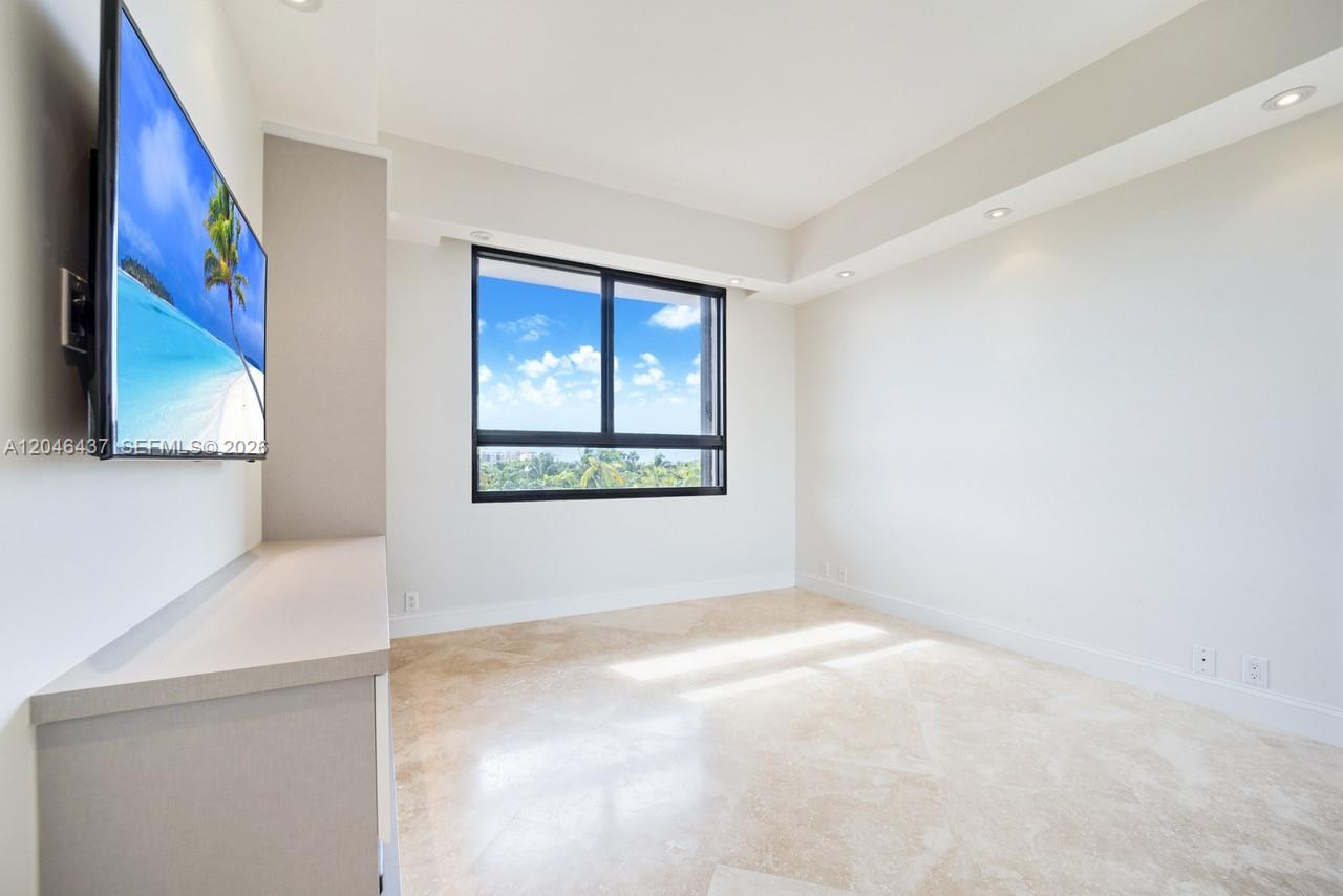 151 Crandon Blvd # 439