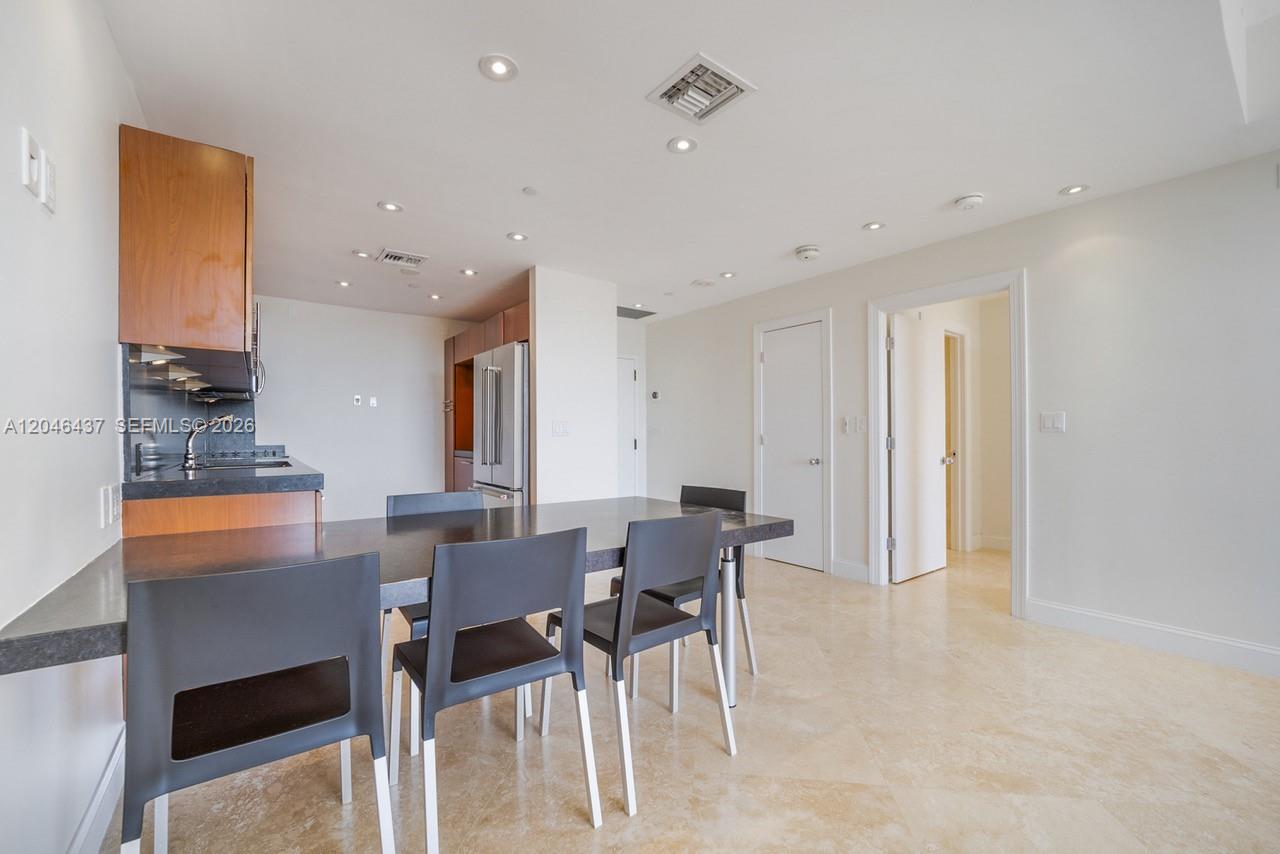 151 Crandon Blvd # 439