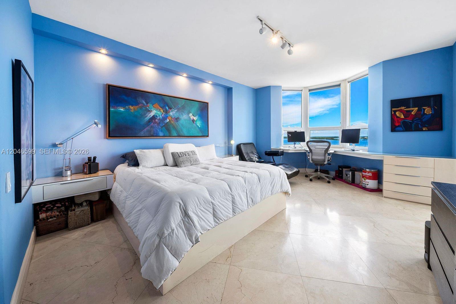 808 Brickell Key Dr # 1808