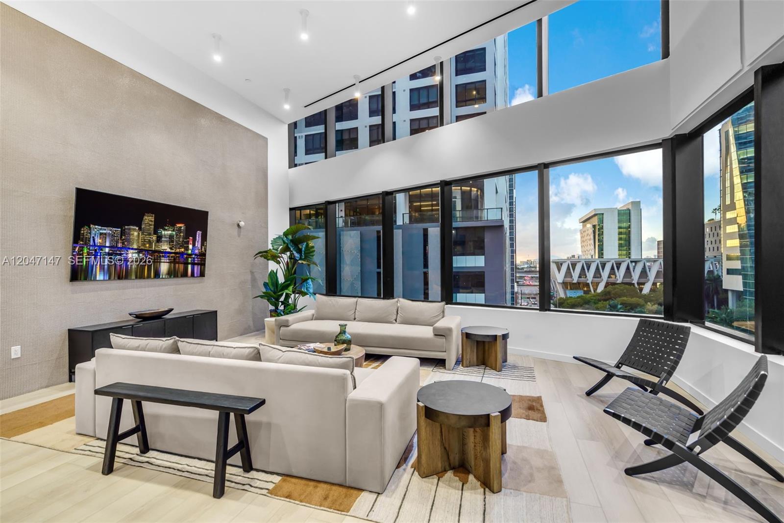 225 N Miami Ave Unit: 1107