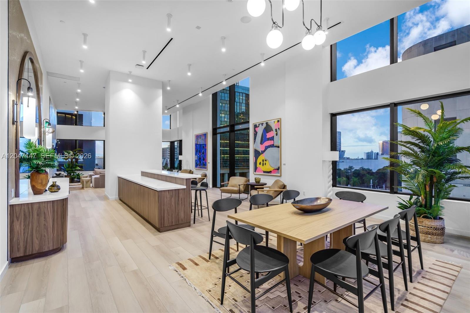 225 N Miami Ave Unit: 1107