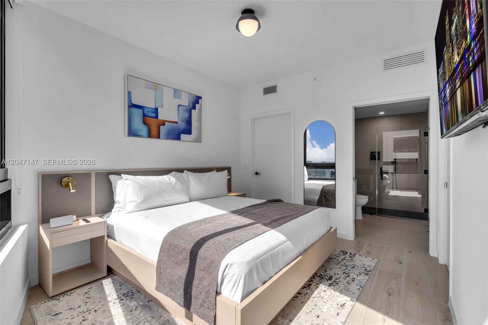 225 N Miami Ave Unit: 1107
