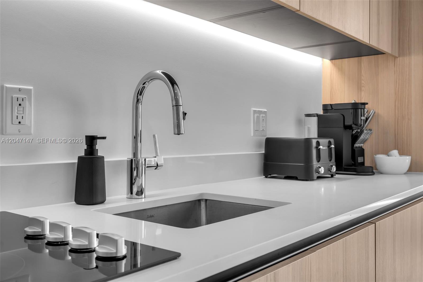 225 N Miami Ave Unit: 1107