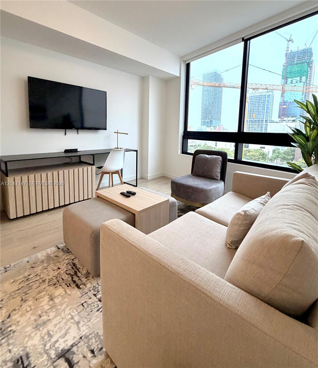 225 N Miami Ave Unit: 1107